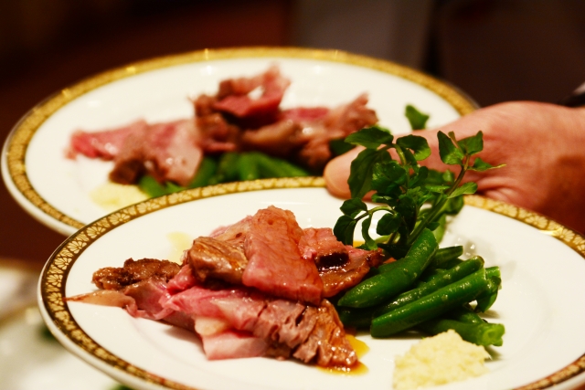 お肉料理に