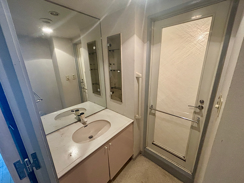 洗面室のリフォーム・ビフォー